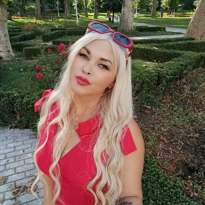 Snow_Goddess — FansOnlyX creator profile