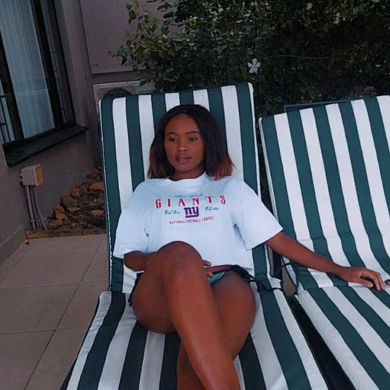 velvetease — FansOnlyX creator profile