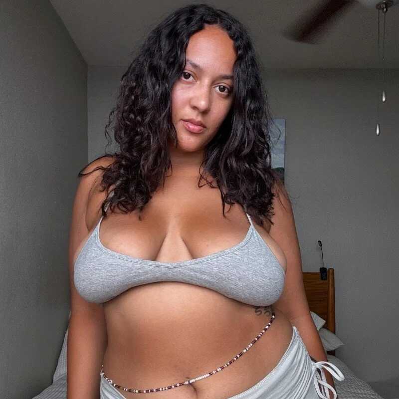 dreamyriri — FansOnlyX creator profile
