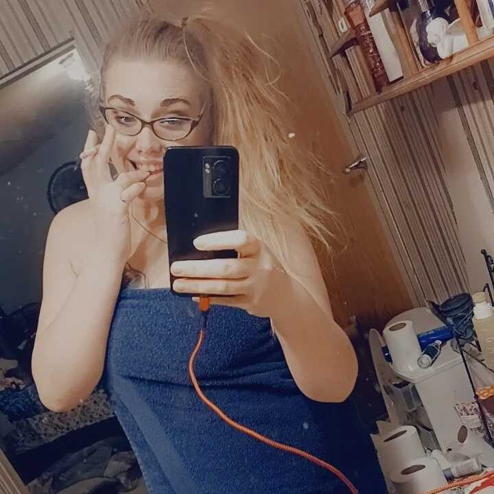 Lalalynn — FansOnlyX creator profile