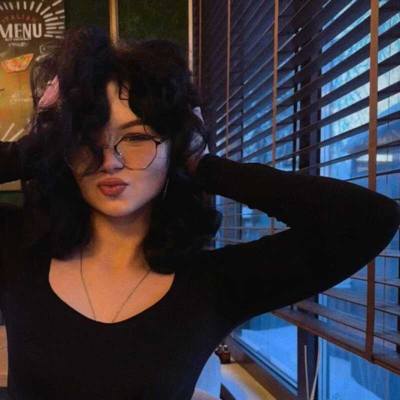 fakaari — FansOnlyX creator profile
