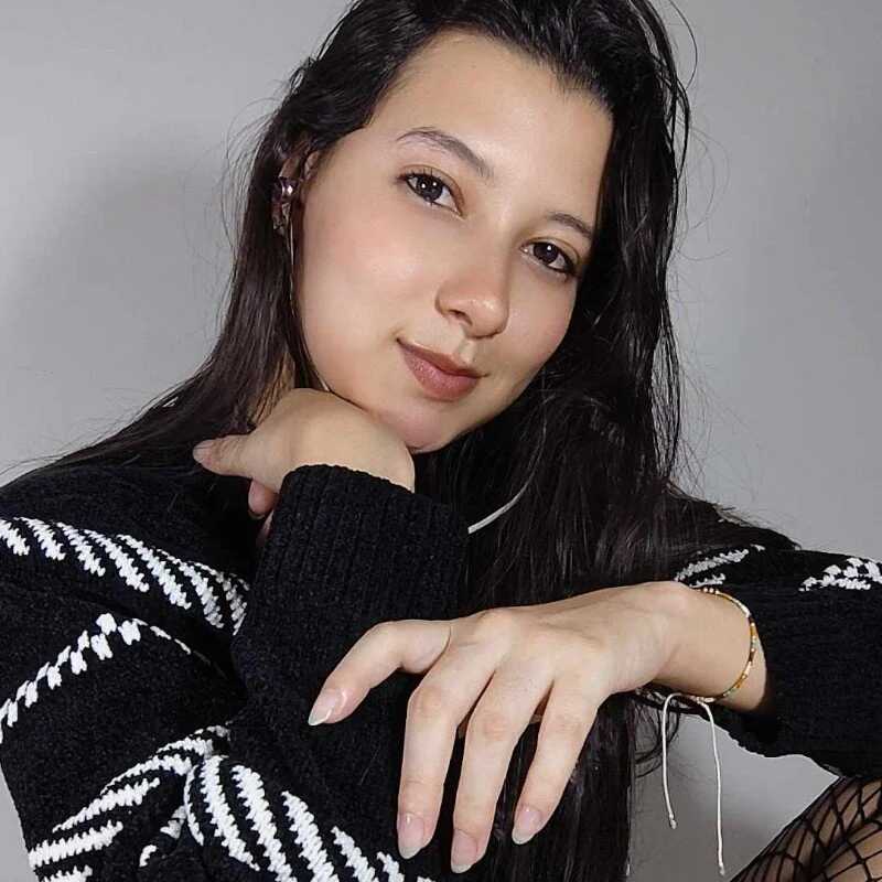 cami-01 — FansOnlyX creator profile