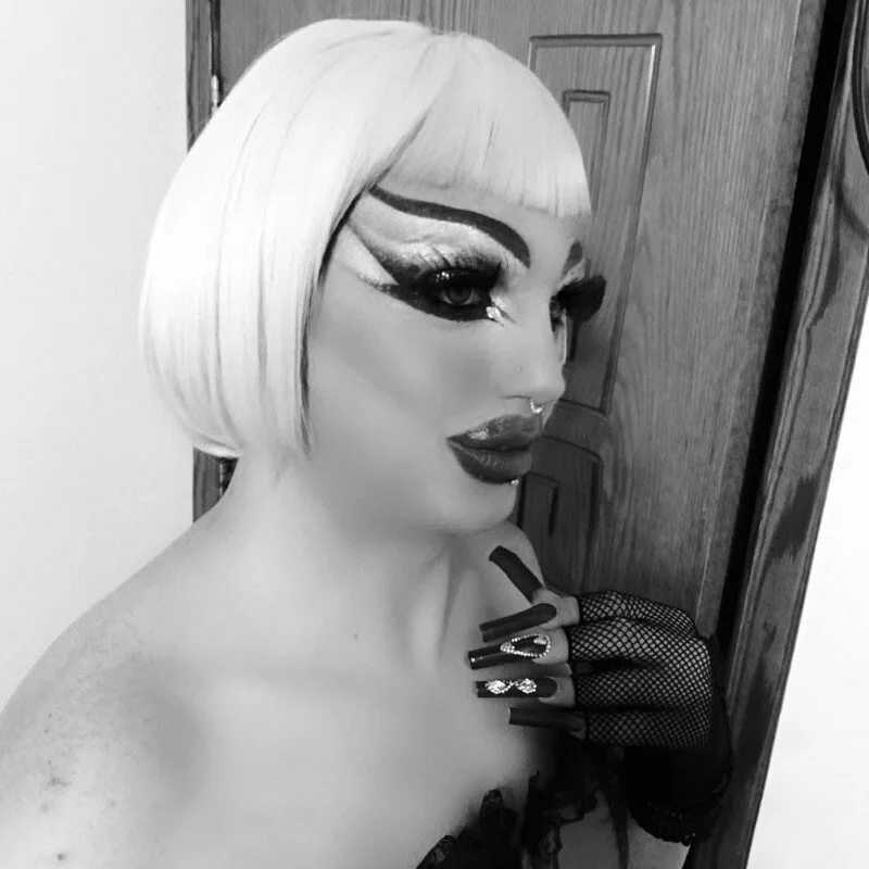 Tina24@xh — FansOnlyX creator profile
