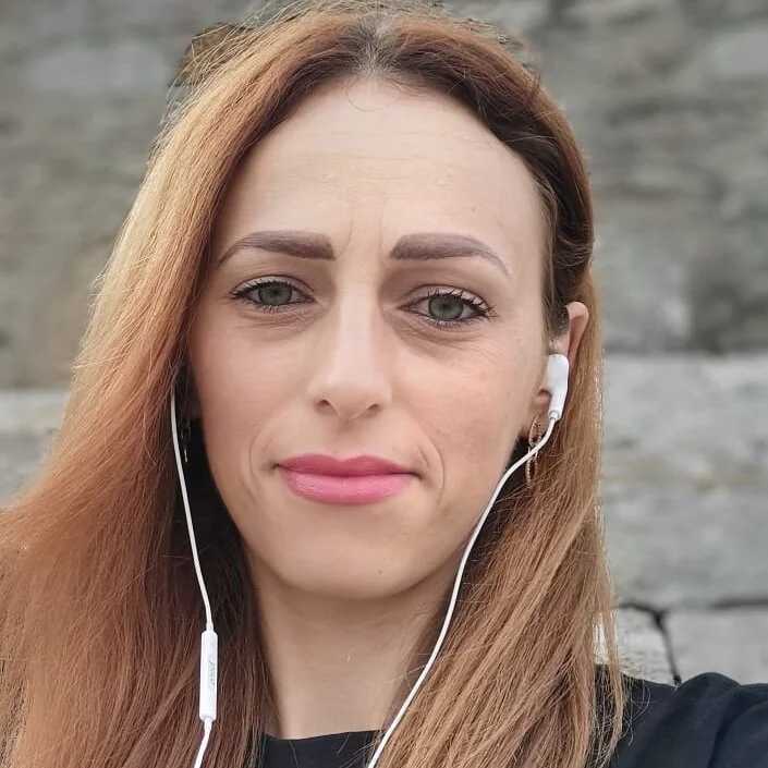 brunettedaisy — FansOnlyX creator profile