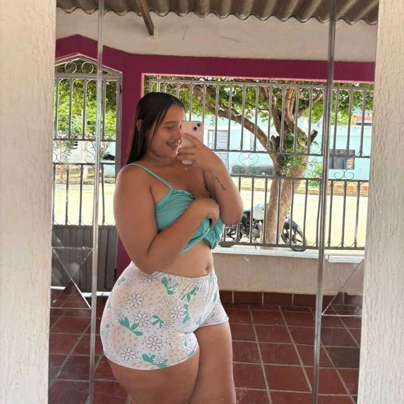 hot_milky — FansOnlyX creator profile