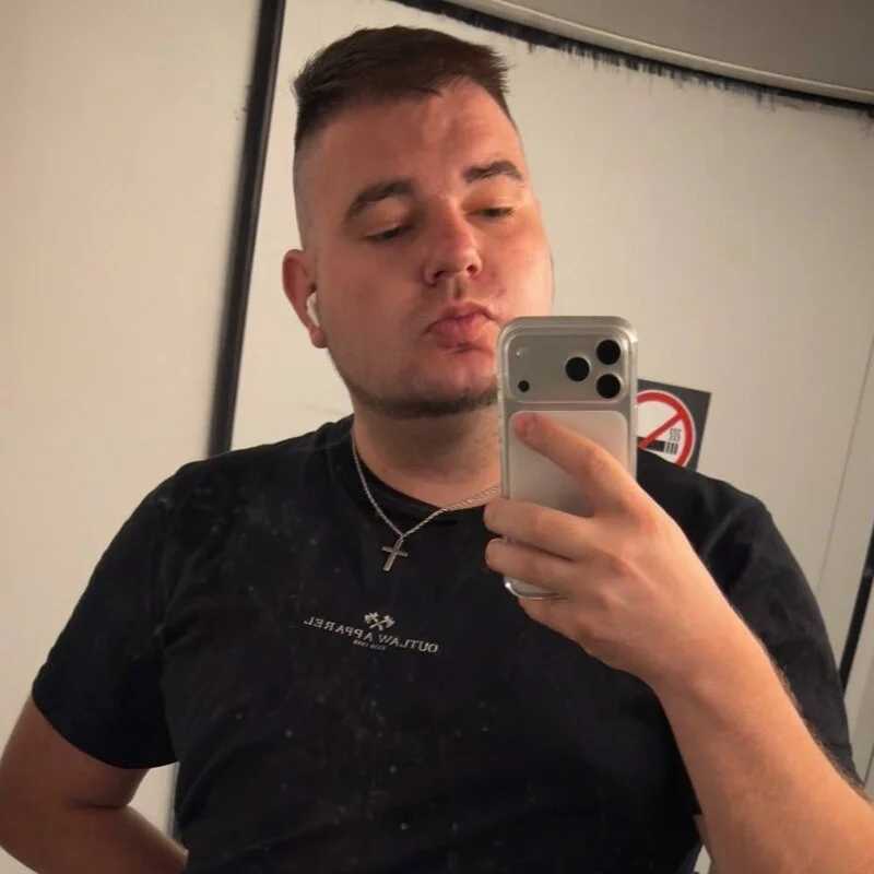 Milky_Way_gay — FansOnlyX creator profile