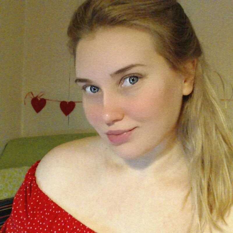 mmmPinUpGirl — FansOnlyX creator profile