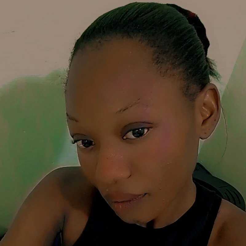 bee_queen9 — FansOnlyX creator profile
