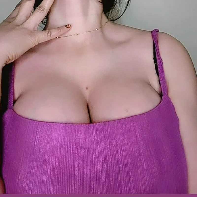 Anjuhotmodel — FansOnlyX creator profile