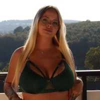 AnnaLenaaa — FansOnlyX creator profile