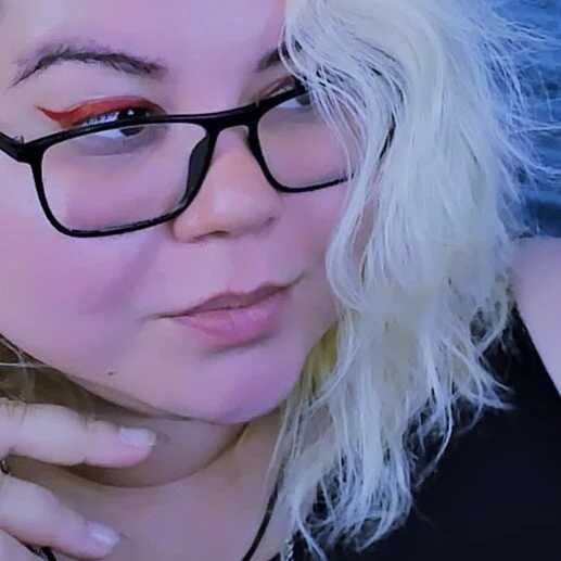 Kira_Magni — FansOnlyX creator profile