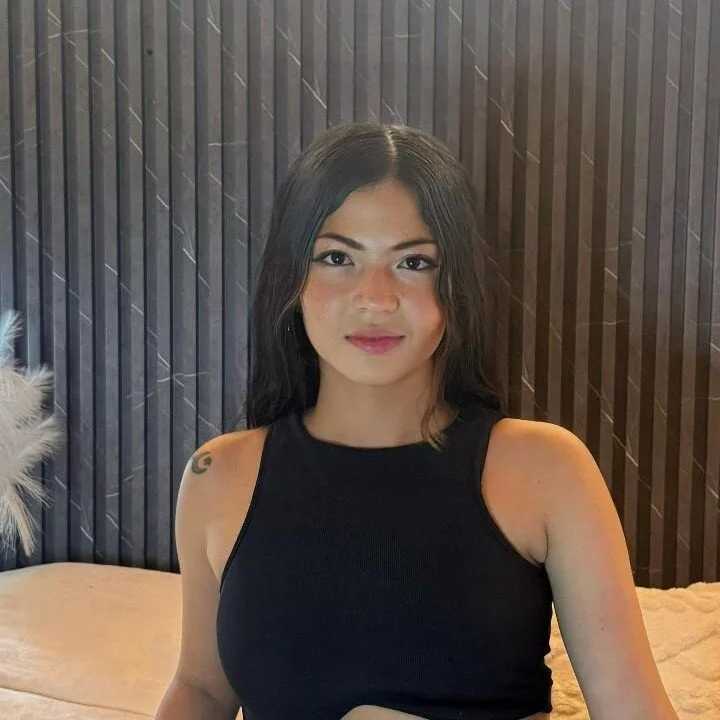 zoeisabel — FansOnlyX creator profile