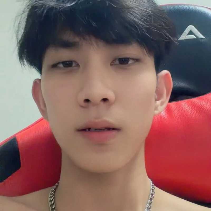 Hongphat04 — FansOnlyX creator profile