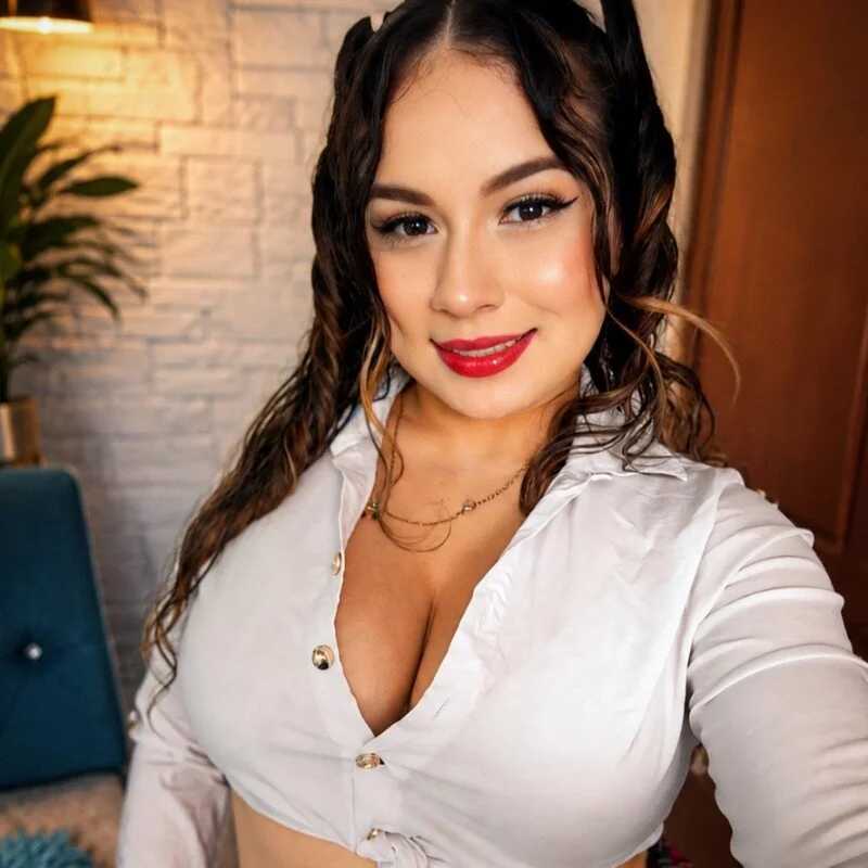 gisellsaenz — FansOnlyX creator profile