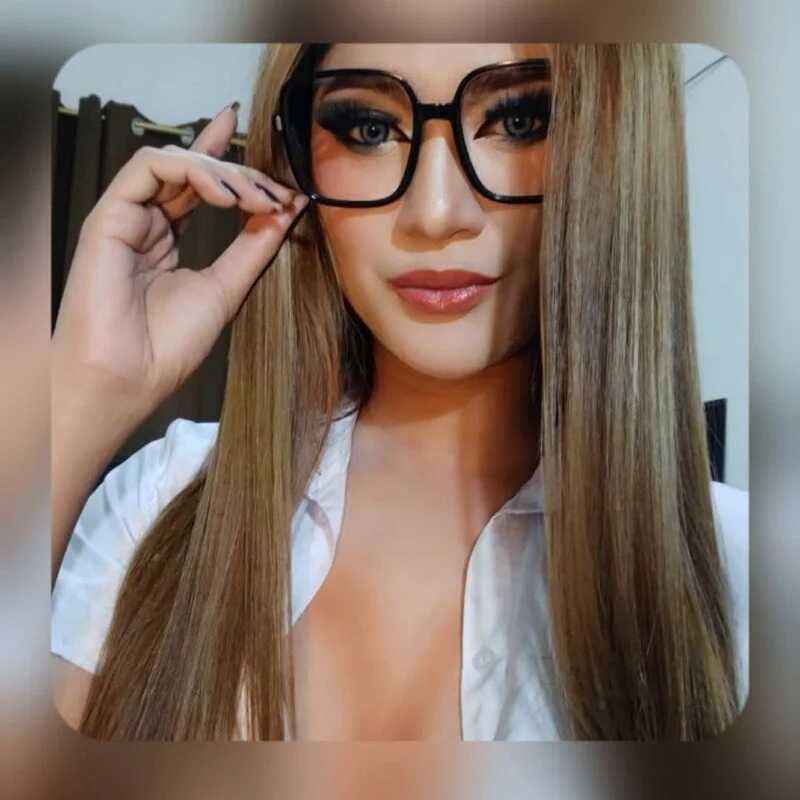 bellaROSEX — FansOnlyX creator profile