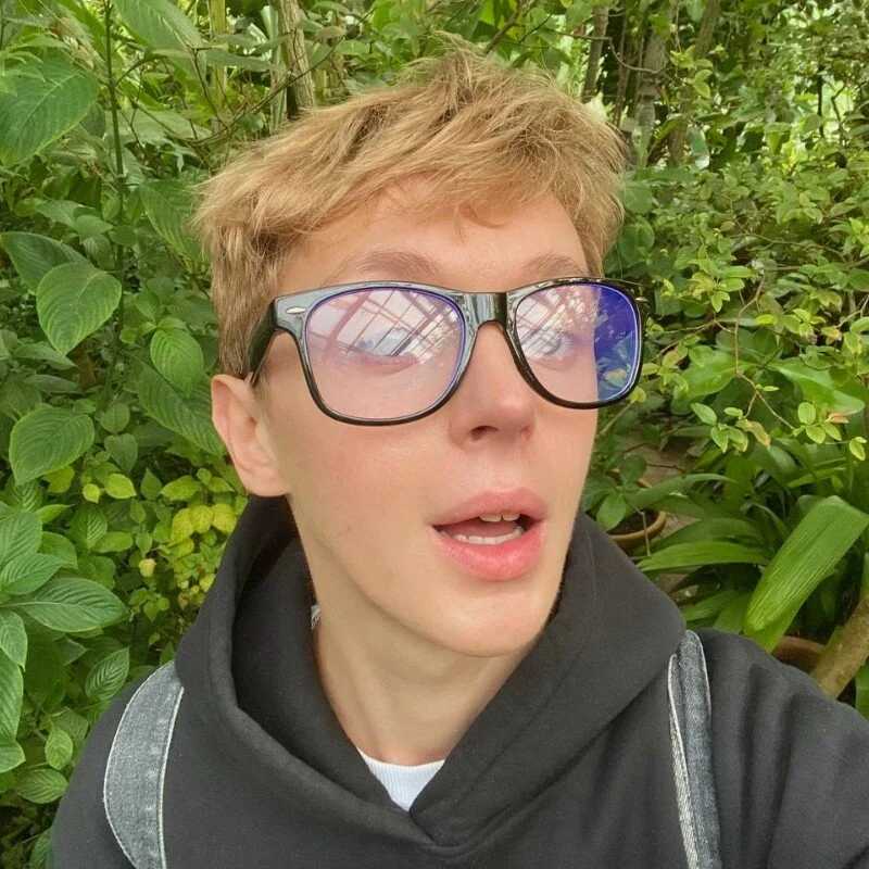 angelAndyy — FansOnlyX creator profile