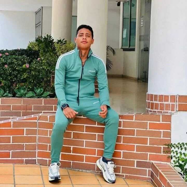 Alejandro_LatinBoy — FansOnlyX creator profile