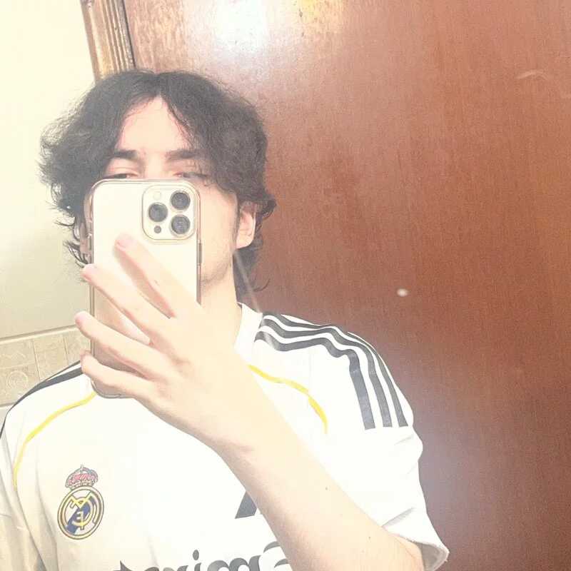 modelogustin — FansOnlyX creator profile