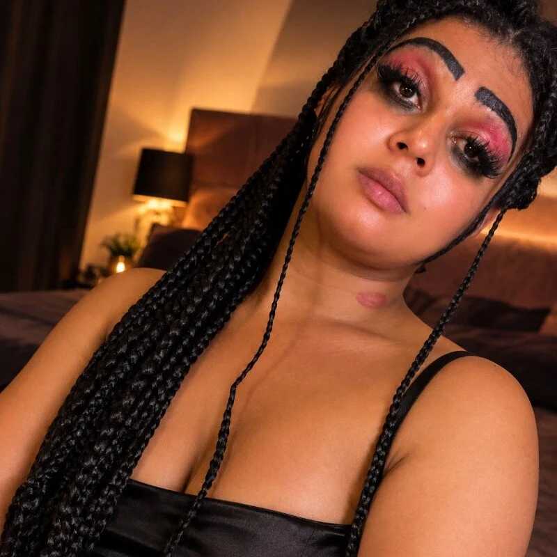 bella_adaams — FansOnlyX creator profile