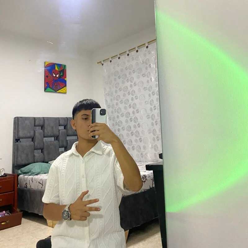 SantiagoCool — FansOnlyX creator profile