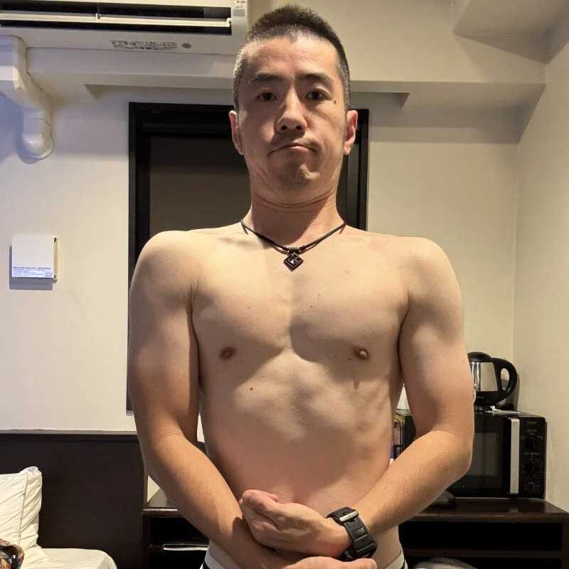 yasu2132 — FansOnlyX creator profile
