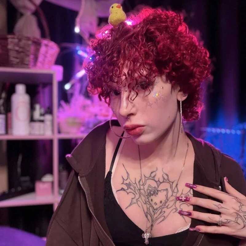 Ameli_Rouse — FansOnlyX creator profile