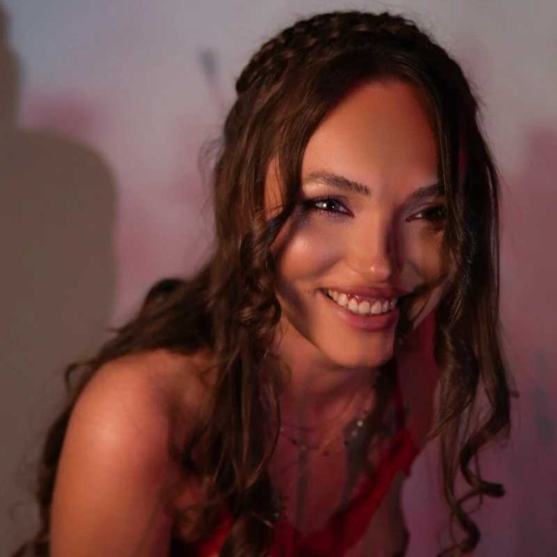 EmilyJuarez — FansOnlyX creator profile