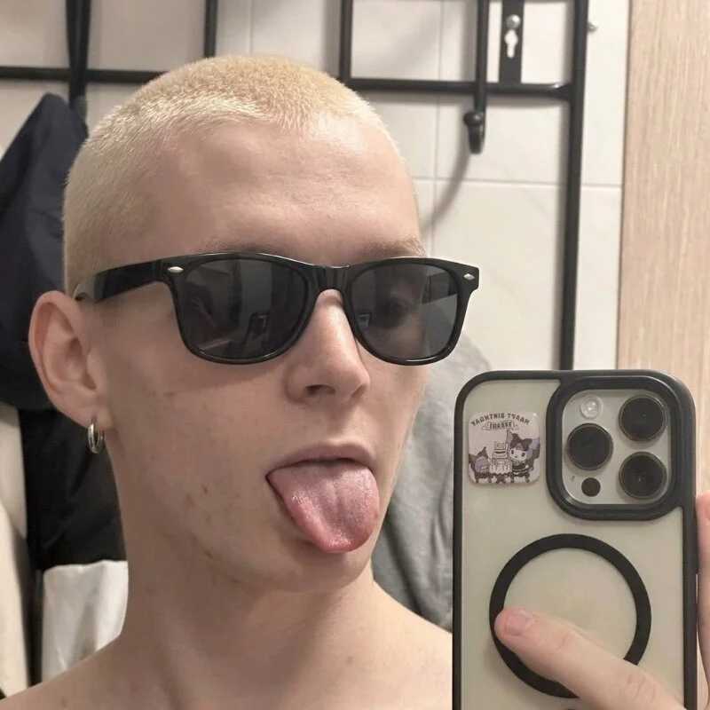 I_K_A — FansOnlyX creator profile