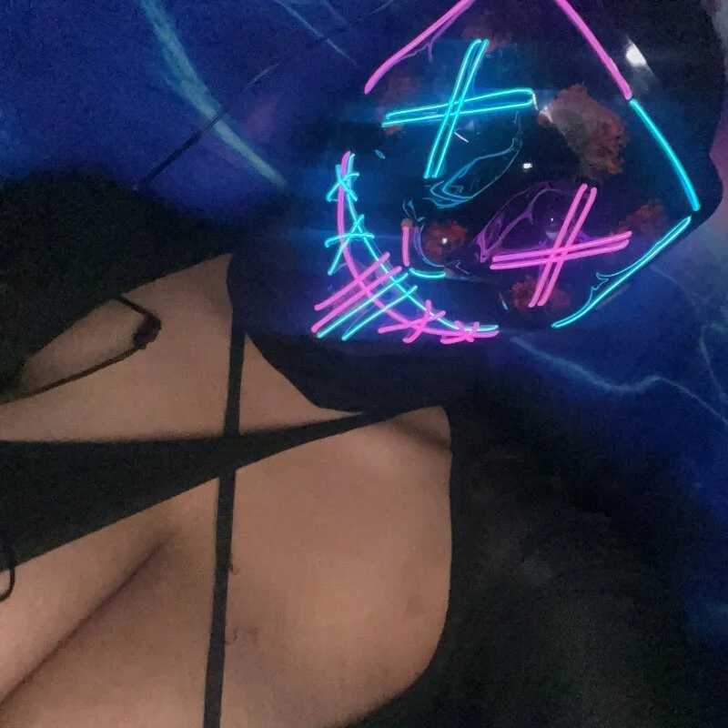 naughtyluxxxee — FansOnlyX creator profile