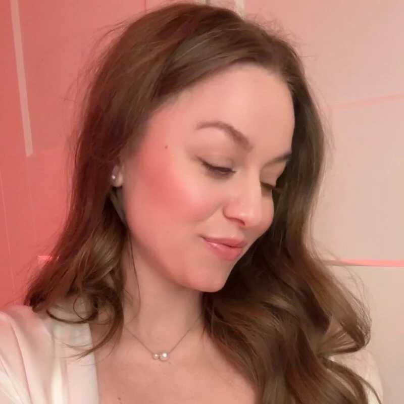 MilaFleur — FansOnlyX creator profile