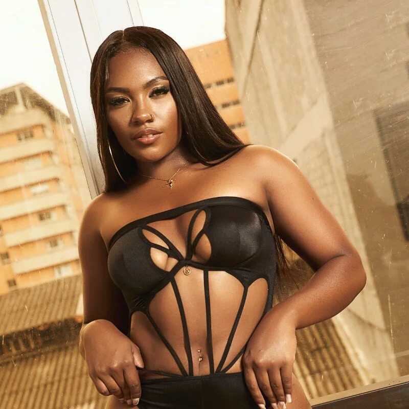 brenda_nova18 — FansOnlyX creator profile