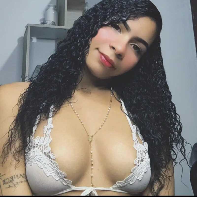 valeriavelasquez — FansOnlyX creator profile