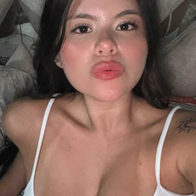Scarlet_sexy12 — FansOnlyX creator profile