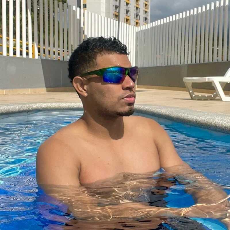 big_latino23 — FansOnlyX creator profile