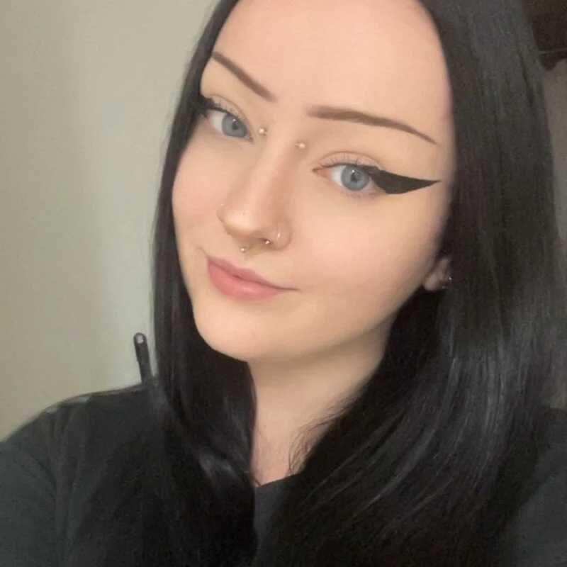 chloe_levine — FansOnlyX creator profile