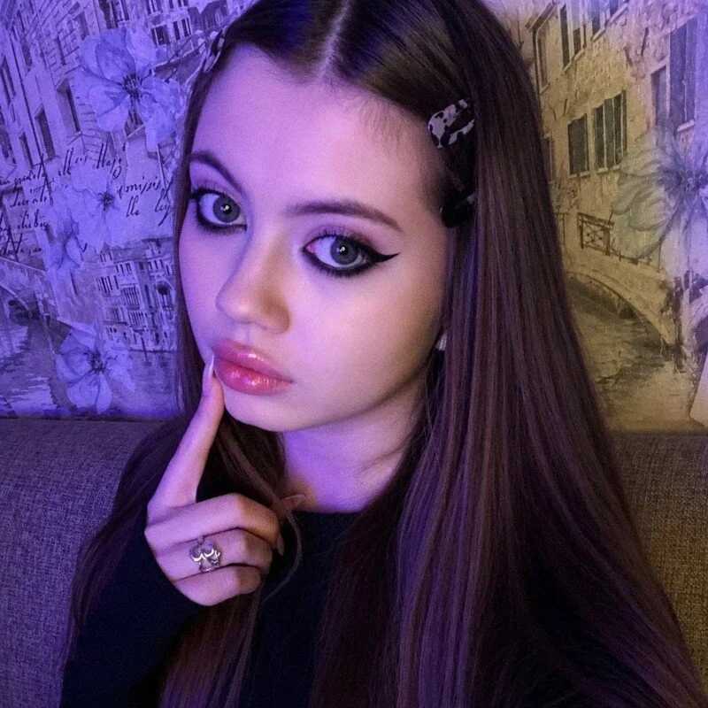 Briannaaxxx — FansOnlyX creator profile