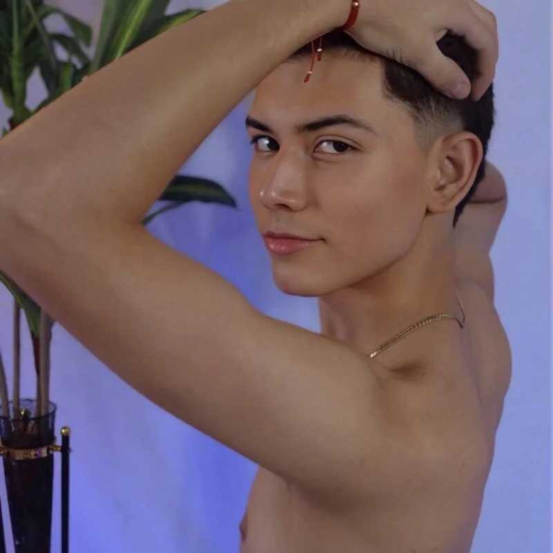 your_fav_twink_ — FansOnlyX creator profile