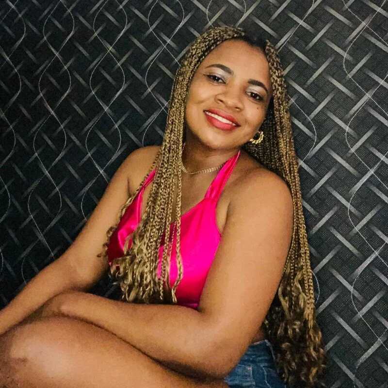 Morenita82 — FansOnlyX creator profile