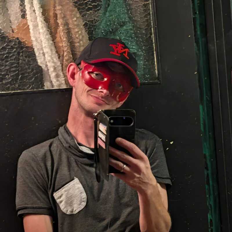 SecretDutch — FansOnlyX creator profile