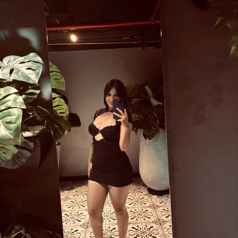 Catalinaa_white — FansOnlyX creator profile