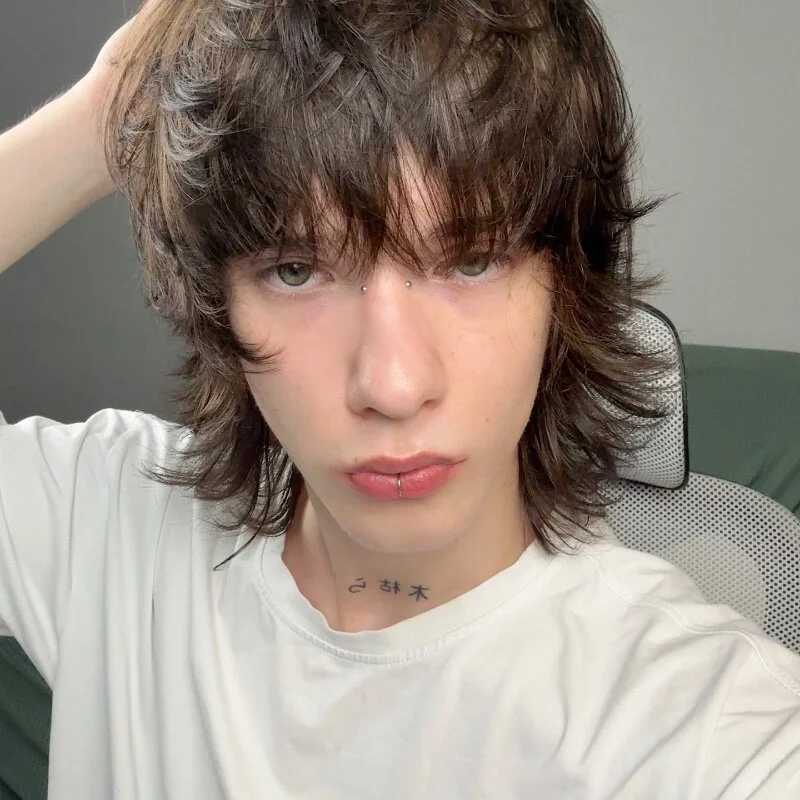 LeonBoykisser — FansOnlyX creator profile