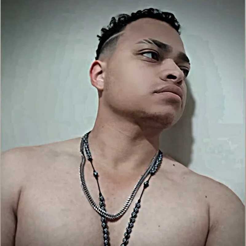 JuanDa_22_ — FansOnlyX creator profile