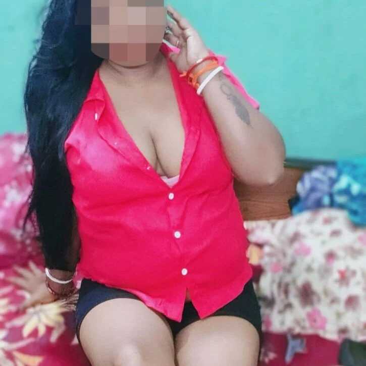 priya_bindass — FansOnlyX creator profile