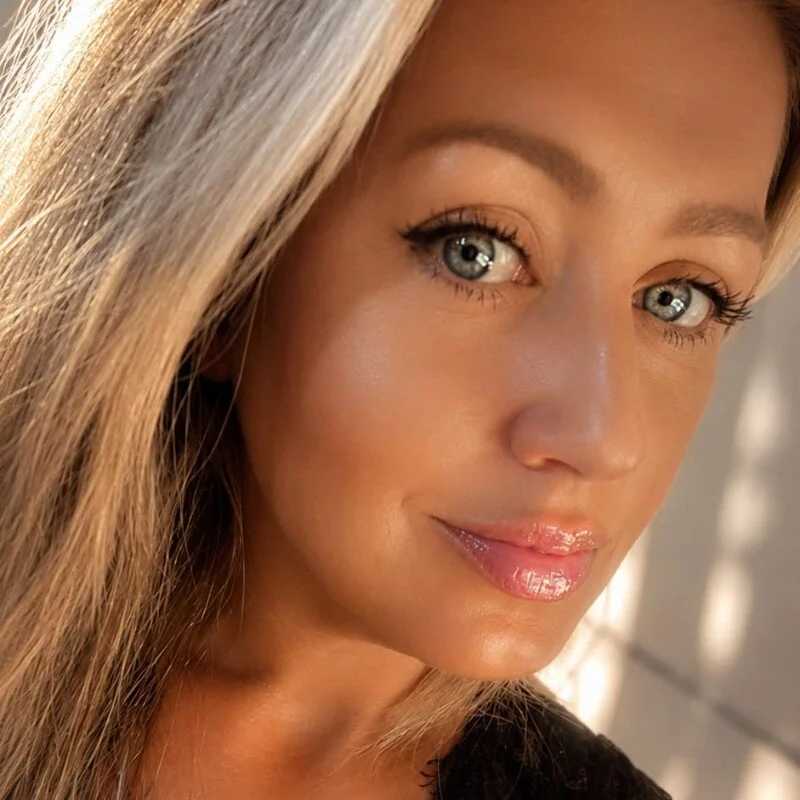 TessToy — FansOnlyX creator profile