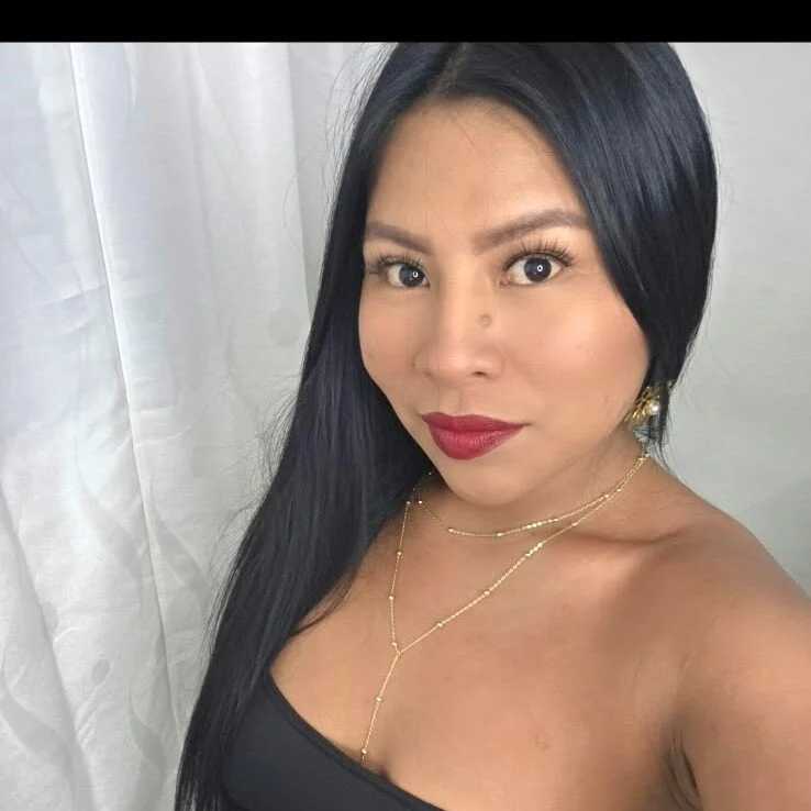 ariana_m1 — FansOnlyX creator profile