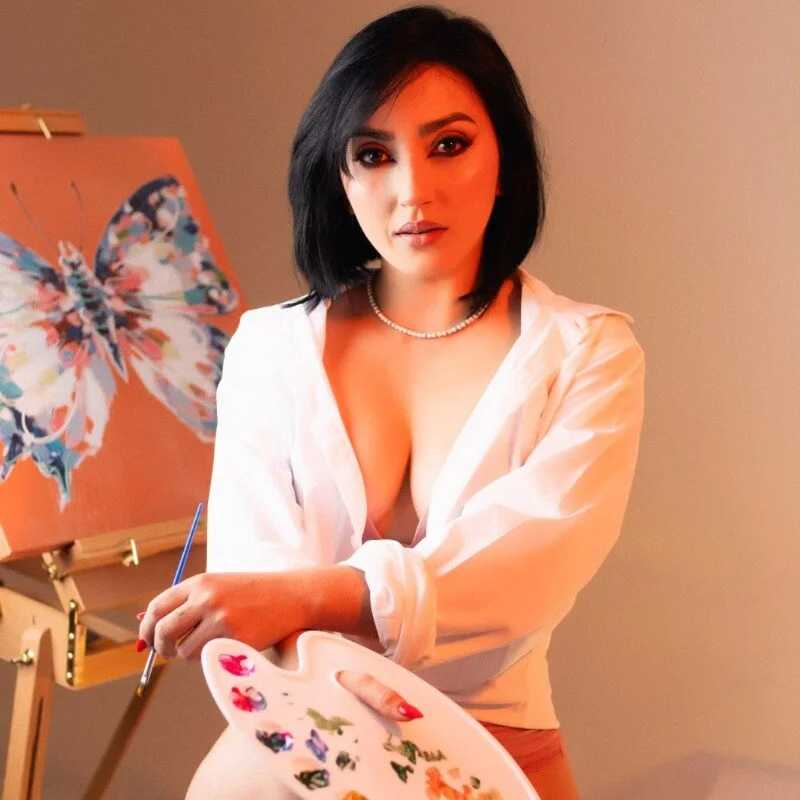liah_izumii — FansOnlyX creator profile