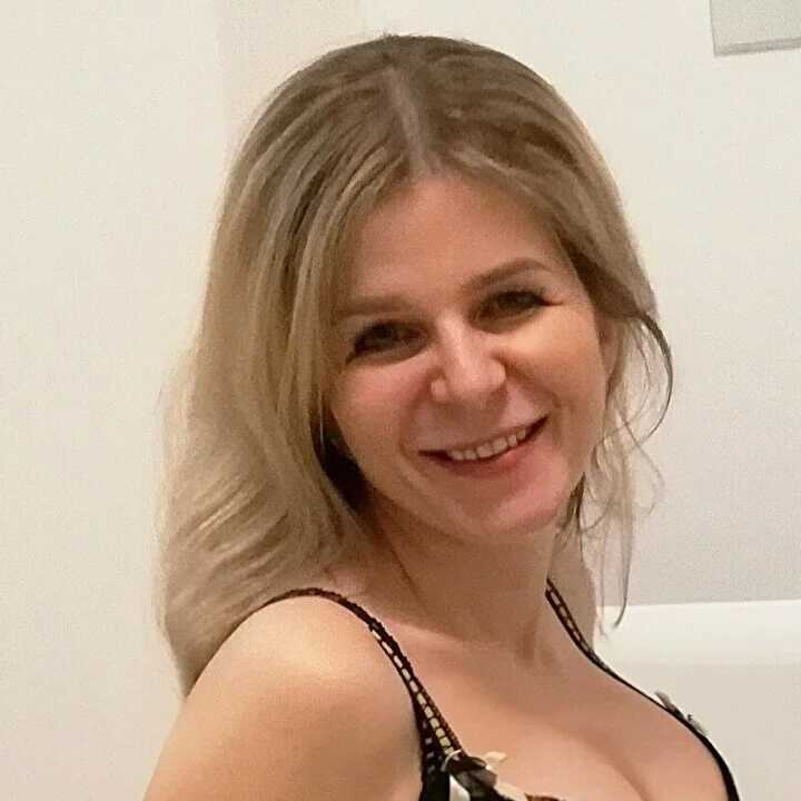 MilfNatashe — FansOnlyX creator profile