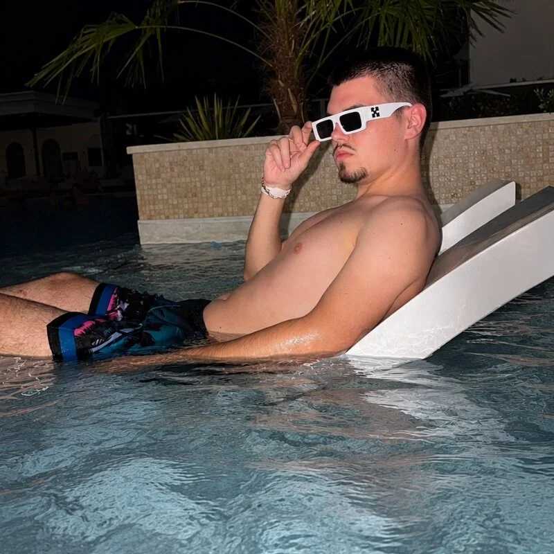 KevinBD — FansOnlyX creator profile
