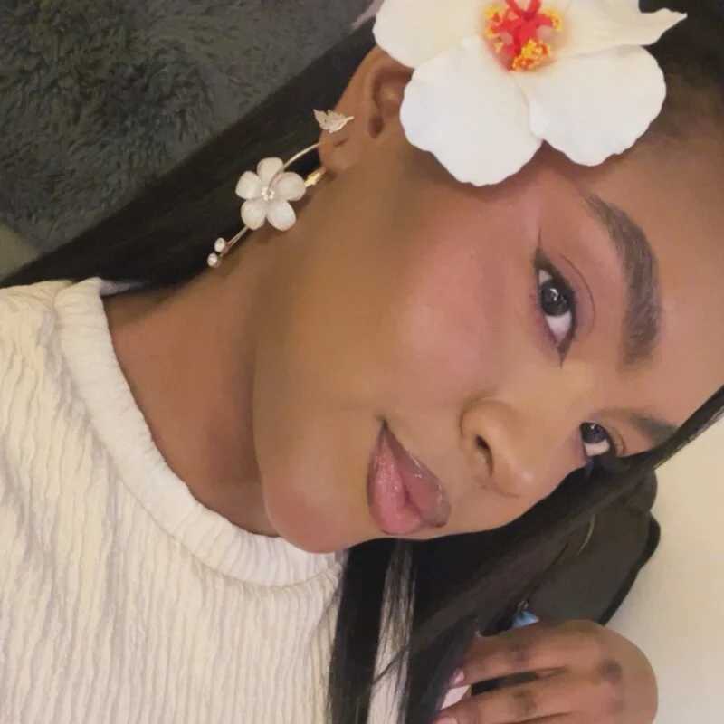 Esmeralda_Duarte — FansOnlyX creator profile