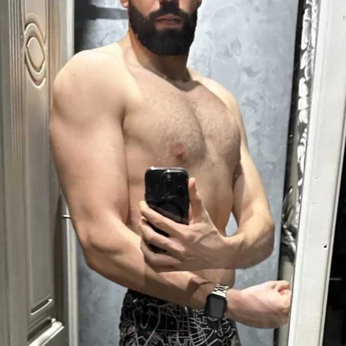 akram454@xh — FansOnlyX creator profile